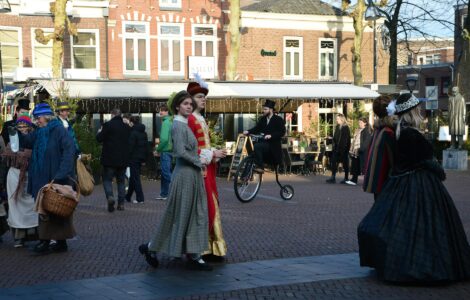 Little-Known History Nuggets: Surprising Stories Beyond the Dates